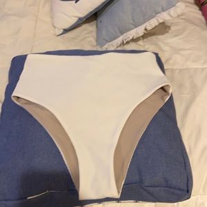 Lululemon high waisted bottoms